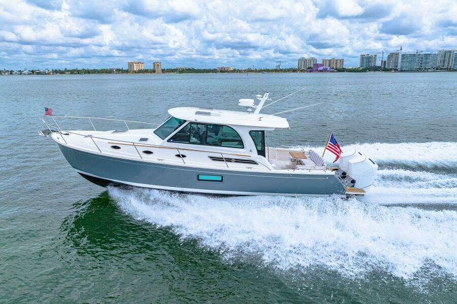 39ft Back Cove Yacht For Sale