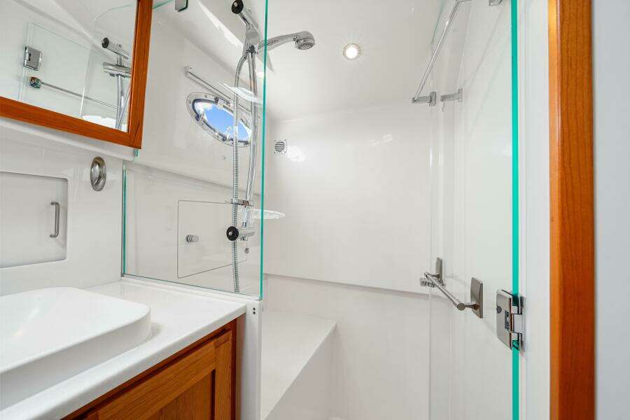 39ft Back Cove Yacht For Sale