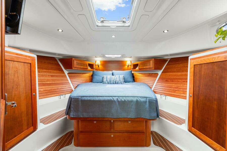 39ft Back Cove Yacht For Sale