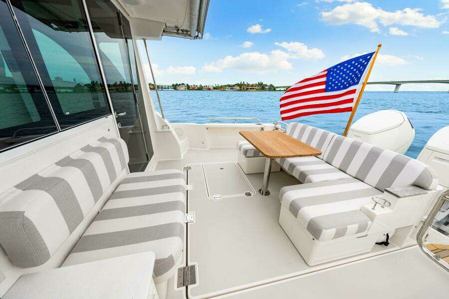 39ft Back Cove Yacht For Sale