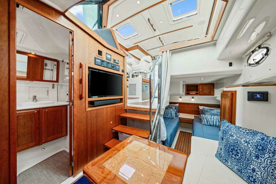 39ft Back Cove Yacht For Sale