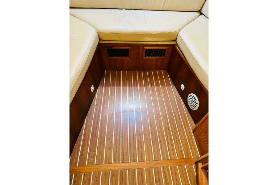 30ft Mainship Yacht For Sale