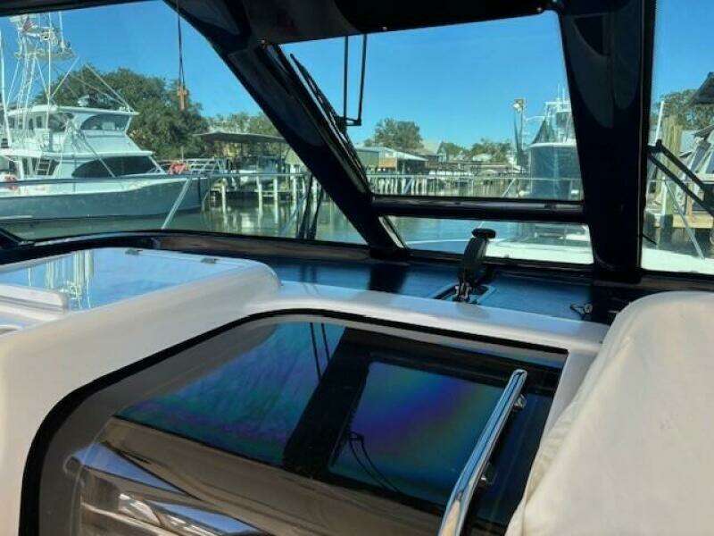 KU DE TA 32ft Tiara Sport Yacht For Sale