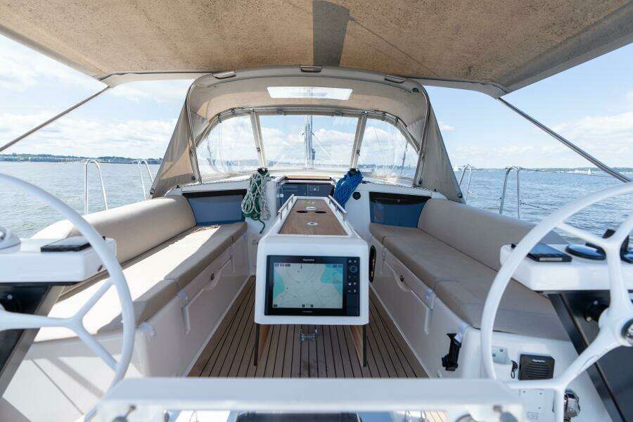 Lunar Sea 39ft Dufour Yacht For Sale