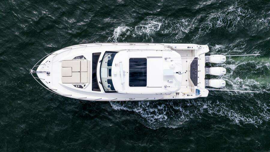 40ft Boston Whaler Yacht For Sale