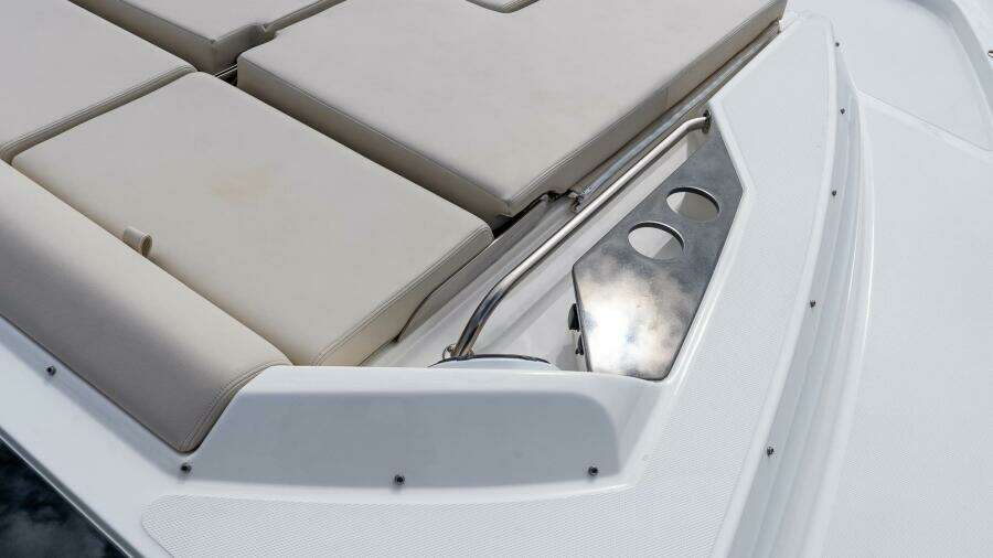 40ft Boston Whaler Yacht For Sale