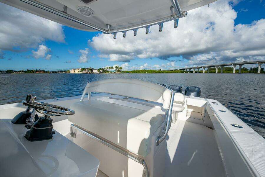 Checkered Flag 37ft Bahama Yacht For Sale