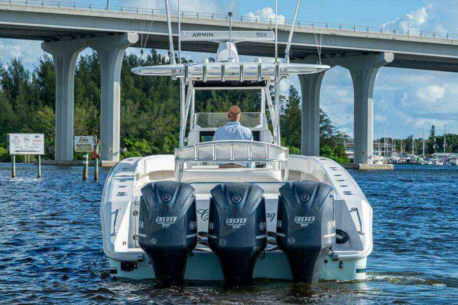 Checkered Flag 37ft Bahama Yacht For Sale
