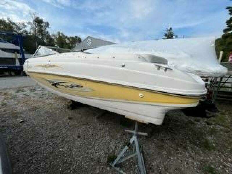 21ft Rinker Yacht For Sale