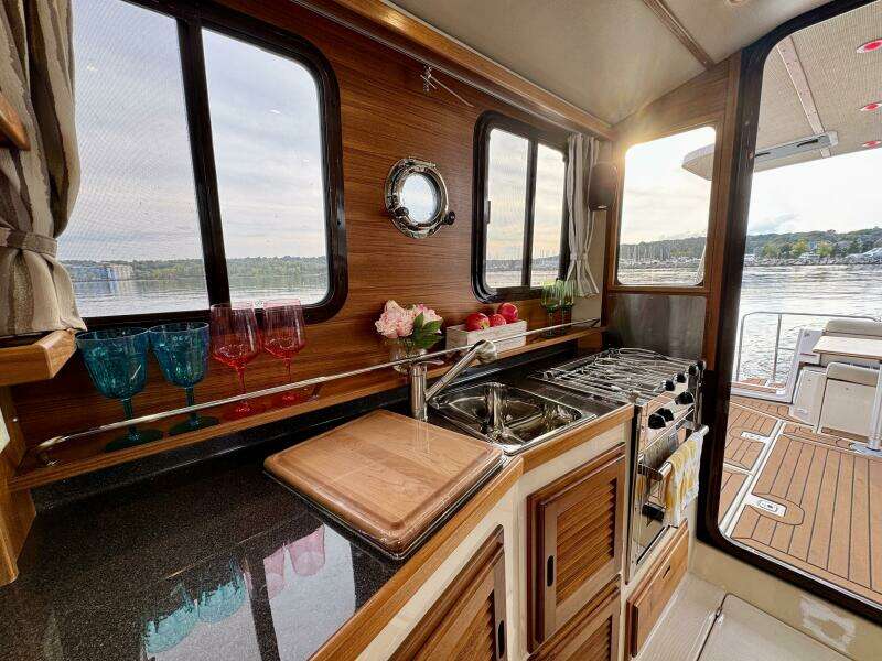 31ft Ranger Tugs Yacht For Sale