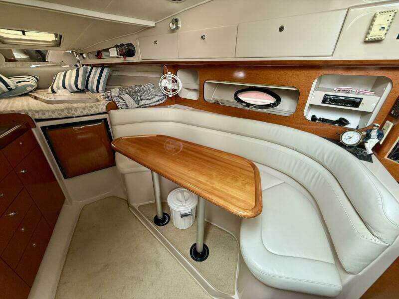 30ft Doral Yacht For Sale