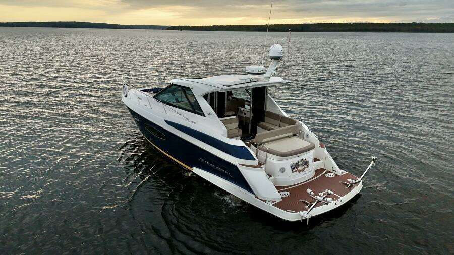 Knot Seine 42ft Regal Yacht For Sale