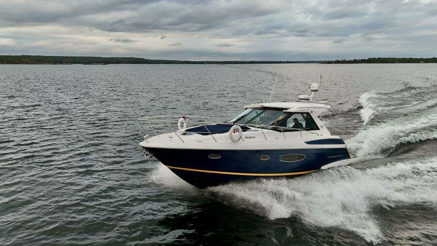 Knot Seine 42ft Regal Yacht For Sale