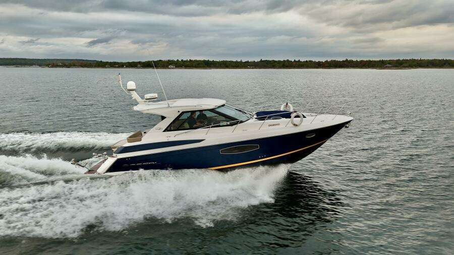 Knot Seine 42ft Regal Yacht For Sale