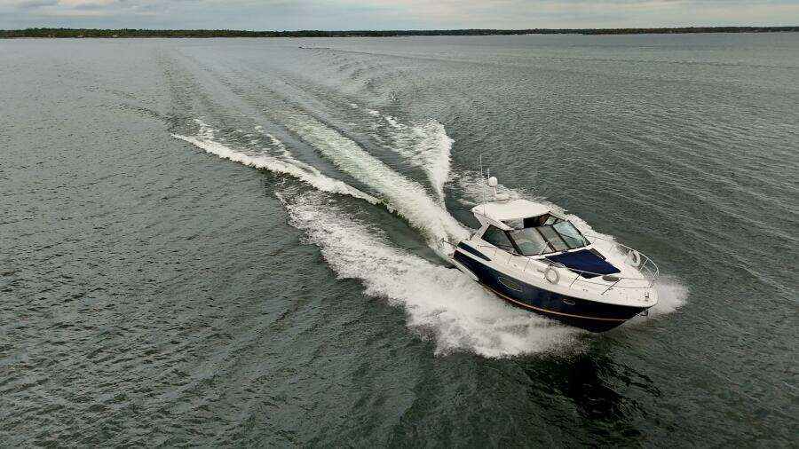Knot Seine 42ft Regal Yacht For Sale