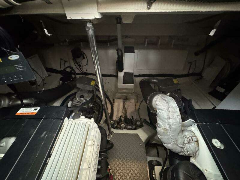 Knot Seine 42ft Regal Yacht For Sale
