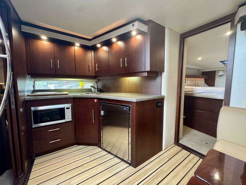 Knot Seine 42ft Regal Yacht For Sale