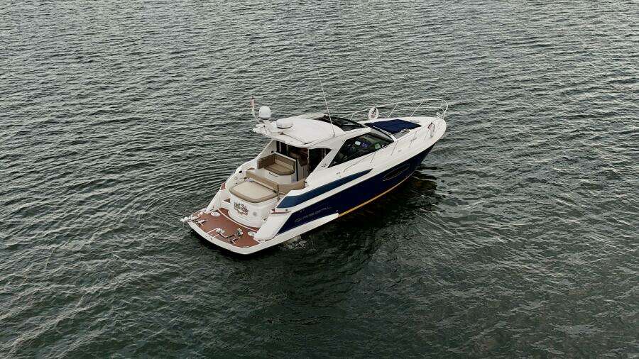 Knot Seine 42ft Regal Yacht For Sale