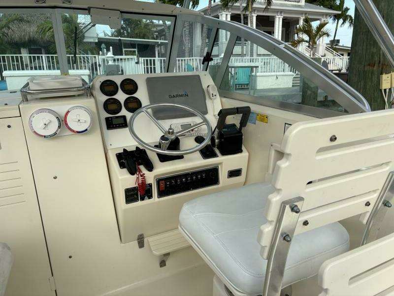 Tuna Noodle 30ft Pursuit Yacht For Sale