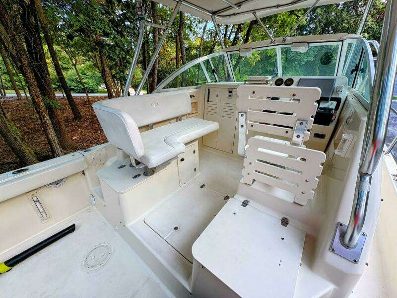 Tuna Noodle 30ft Pursuit Yacht For Sale