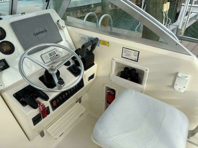Tuna Noodle 30ft Pursuit Yacht For Sale