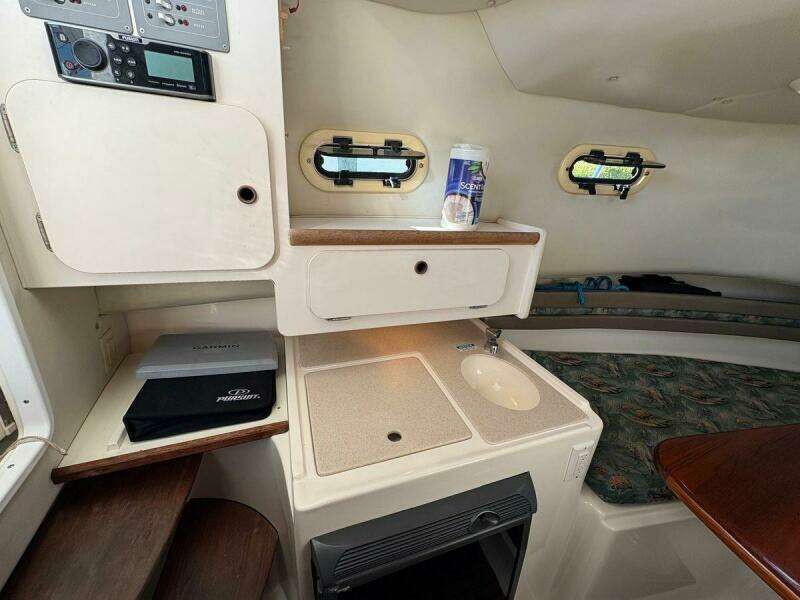 Tuna Noodle 30ft Pursuit Yacht For Sale