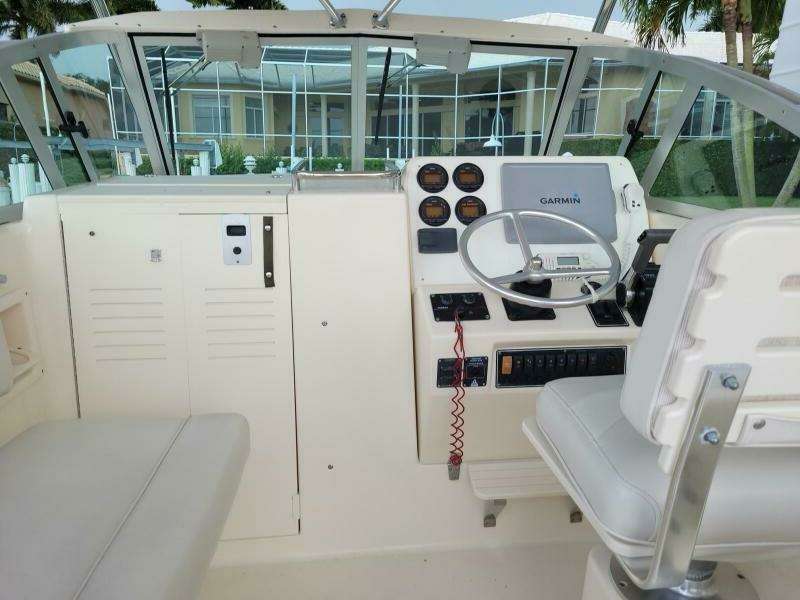 Tuna Noodle 30ft Pursuit Yacht For Sale