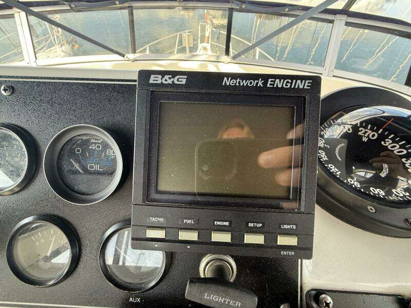 35ft Carver Yacht For Sale