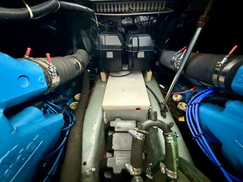 35ft Carver Yacht For Sale