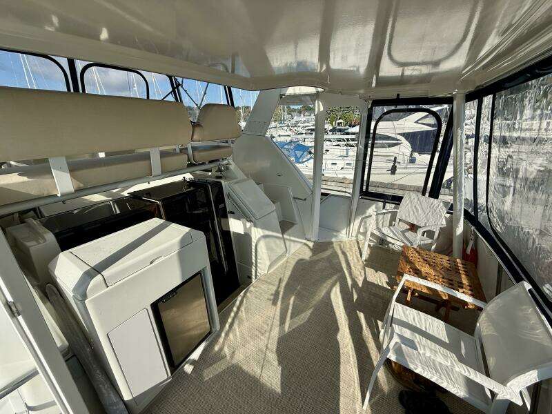 35ft Carver Yacht For Sale
