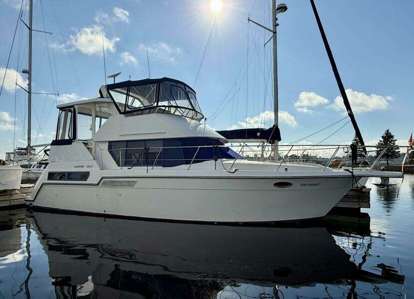 35ft Carver Yacht For Sale