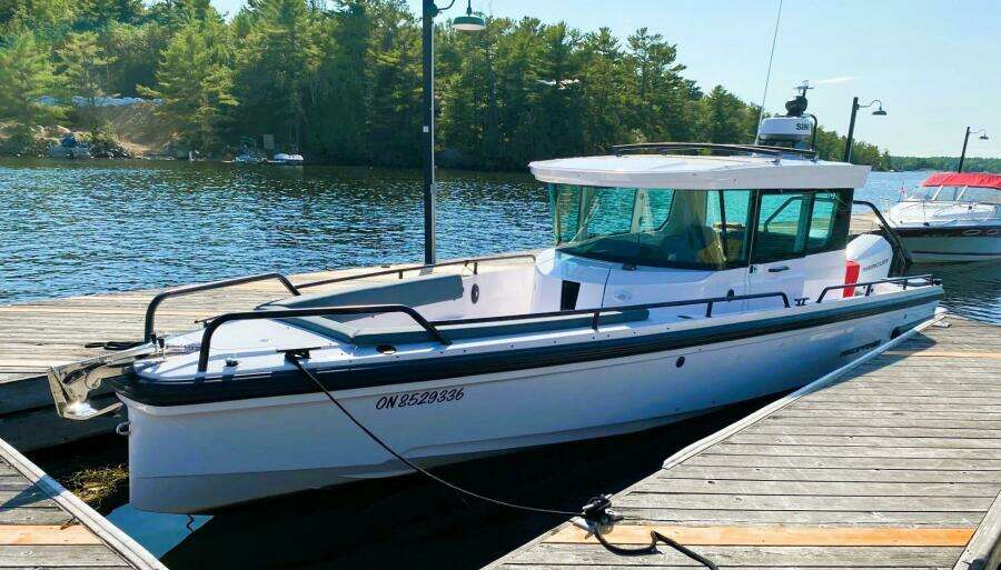 28ft Axopar Yacht For Sale