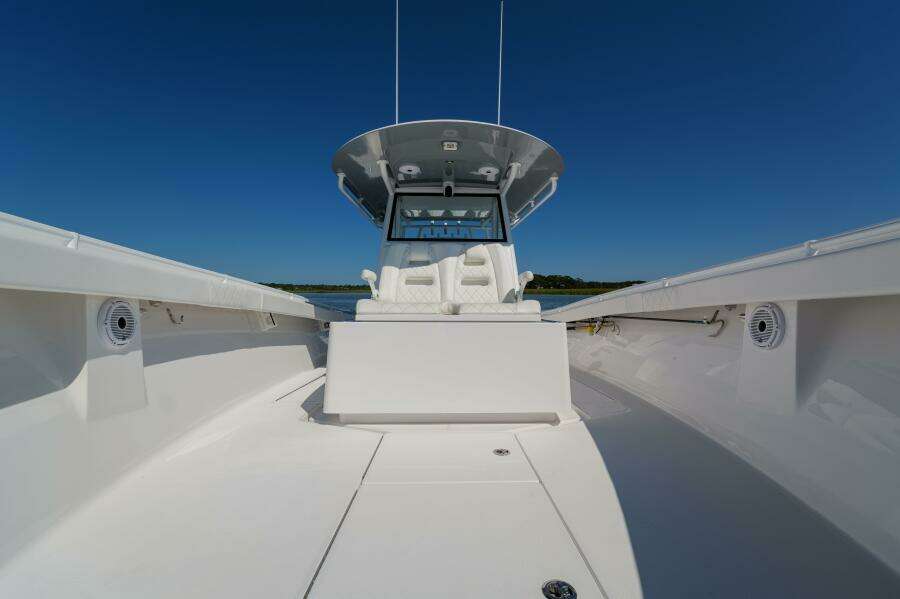 Onslow Bay TE Pelagic Predator- Bow Seating