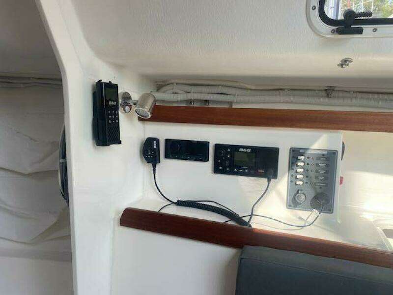 With a J 28ft J Boats Yacht For Sale
