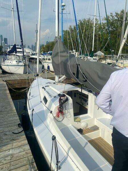 With a J 28ft J Boats Yacht For Sale
