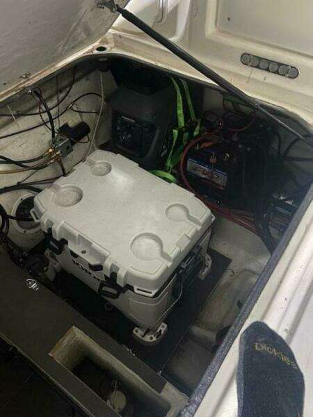 28ft Regal Yacht For Sale