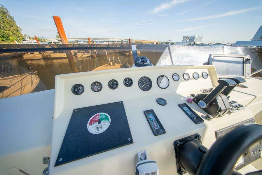 Cover Girl 44ft Tollycraft Yacht For Sale Cover Girl 44ft Tollycraft Yacht For Sale