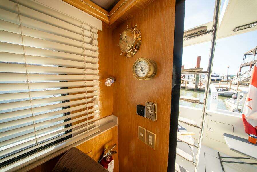 Cover Girl 44ft Tollycraft Yacht For Sale Cover Girl 44ft Tollycraft Yacht For Sale