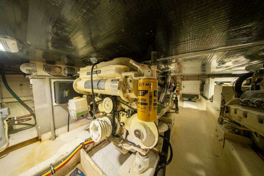 Cover Girl 44ft Tollycraft Yacht For Sale Cover Girl 44ft Tollycraft Yacht For Sale