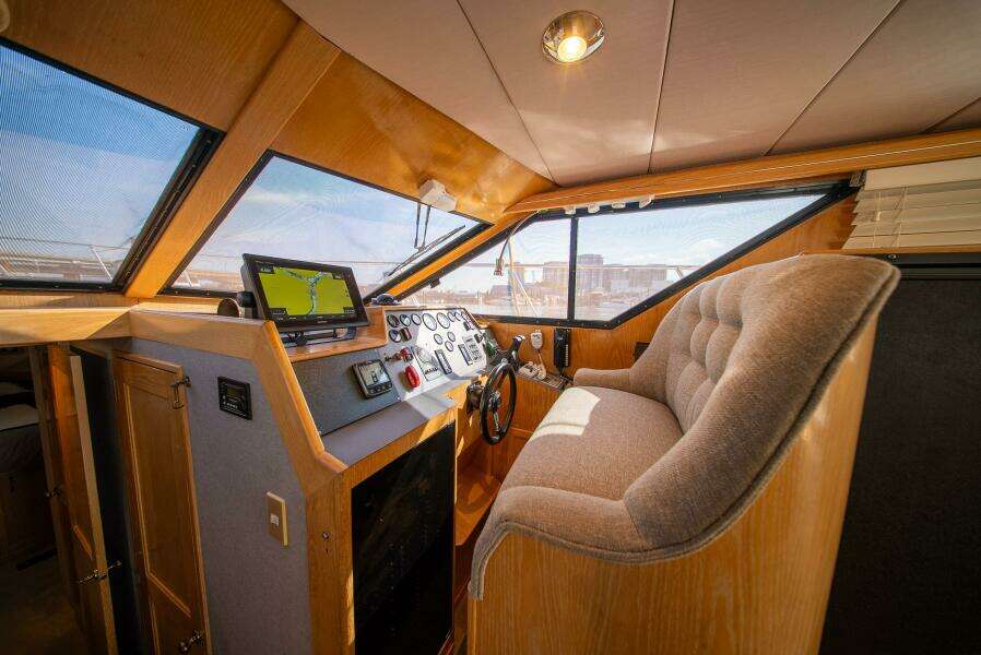 Cover Girl 44ft Tollycraft Yacht For Sale Cover Girl 44ft Tollycraft Yacht For Sale