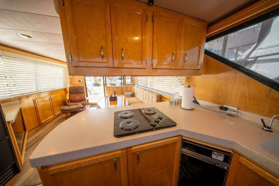 Cover Girl 44ft Tollycraft Yacht For Sale Cover Girl 44ft Tollycraft Yacht For Sale