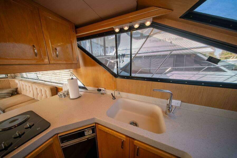 Cover Girl 44ft Tollycraft Yacht For Sale Cover Girl 44ft Tollycraft Yacht For Sale