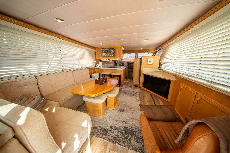 Cover Girl 44ft Tollycraft Yacht For Sale Cover Girl 44ft Tollycraft Yacht For Sale