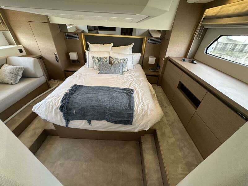 OUR TRADE 46ft Prestige Yacht For Sale