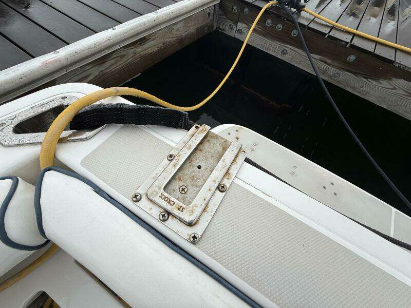 Laniva 26ft Back Cove Yacht For Sale