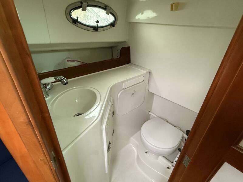Laniva 26ft Back Cove Yacht For Sale