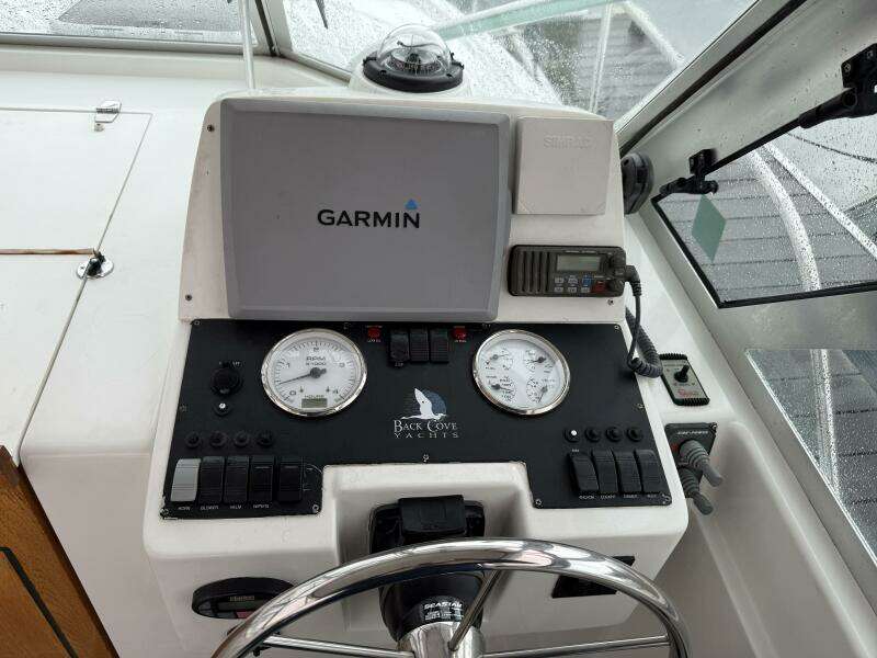 Laniva 26ft Back Cove Yacht For Sale