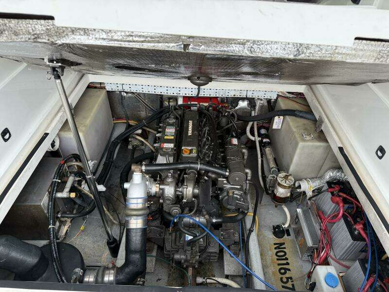 Laniva 26ft Back Cove Yacht For Sale
