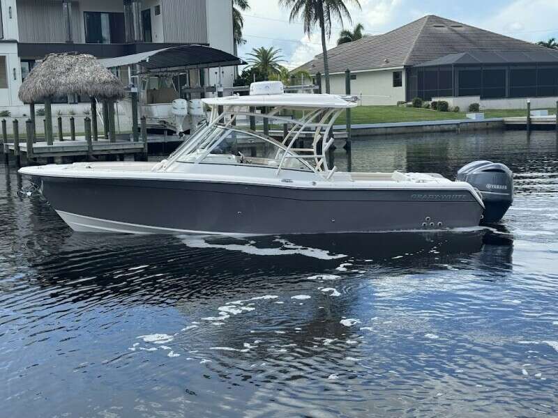 28ft Grady White Yacht For Sale