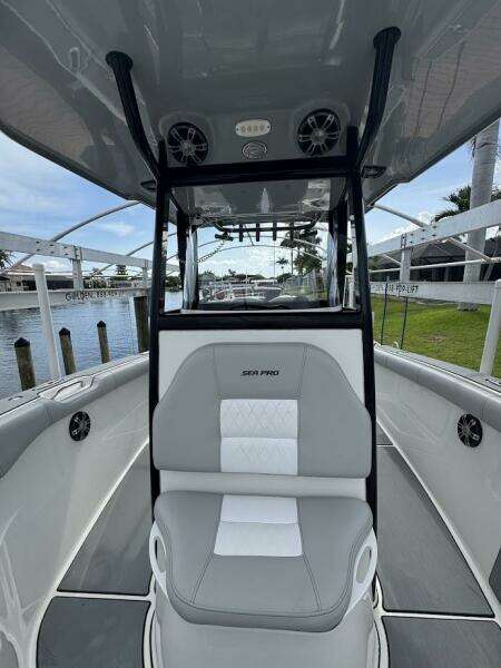 25ft Sea Pro Yacht For Sale